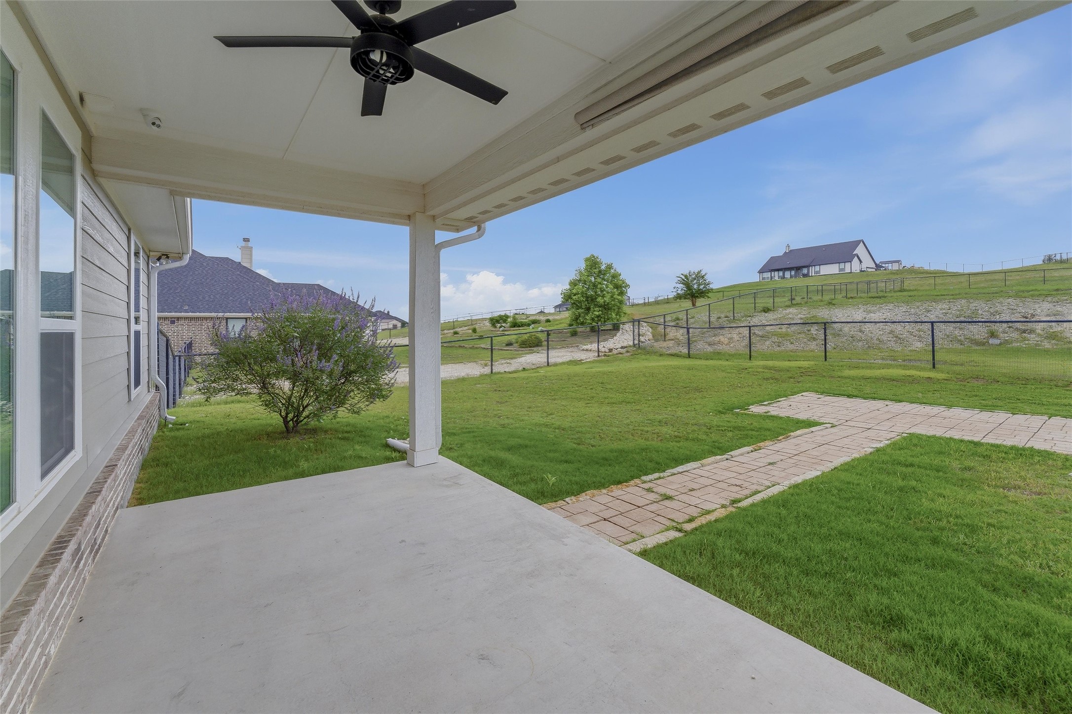 1037 Flagstone Drive Weatherford TX 76085