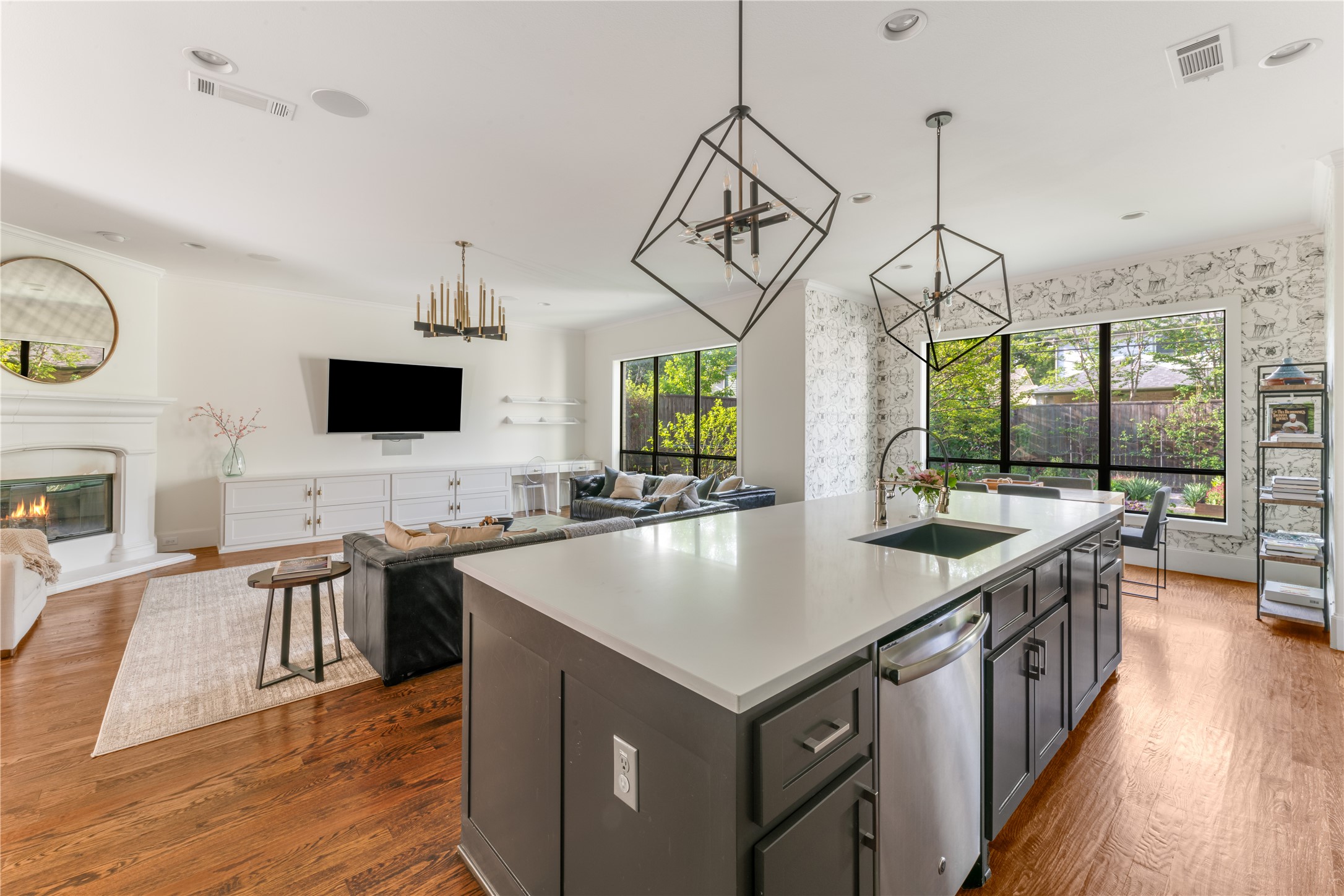 6033 Martel Avenue Dallas TX 75206