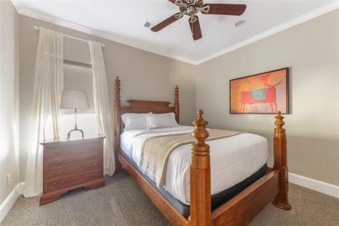 6033 Martel Avenue Dallas TX 75206