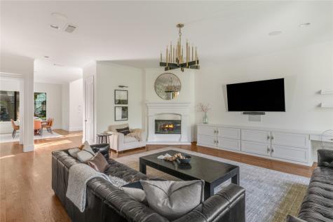 6033 Martel Avenue Dallas TX 75206