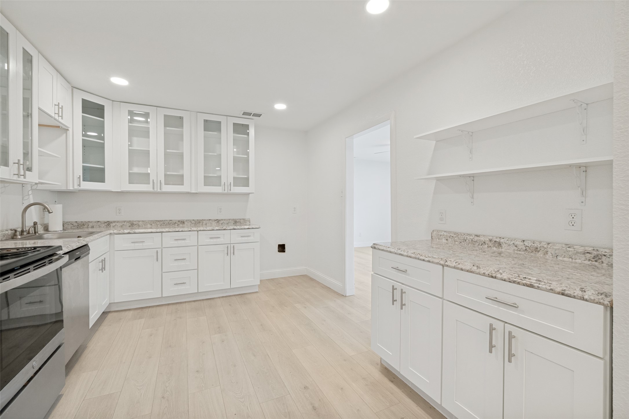 2711 San Diego Drive Dallas TX 75228