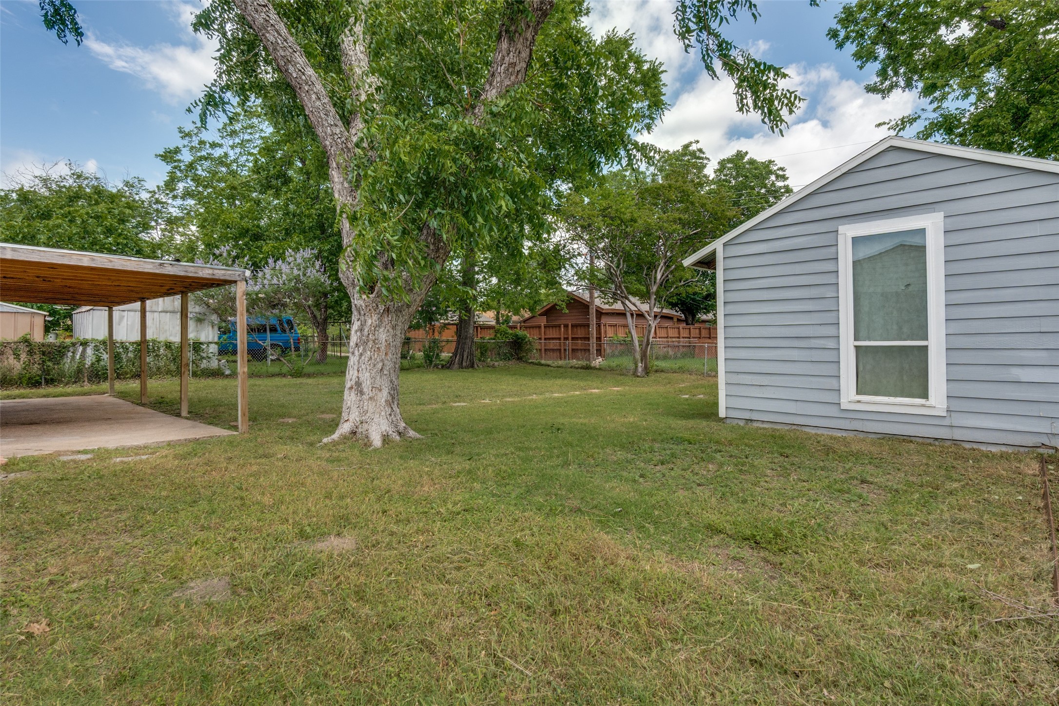 2711 San Diego Drive Dallas TX 75228