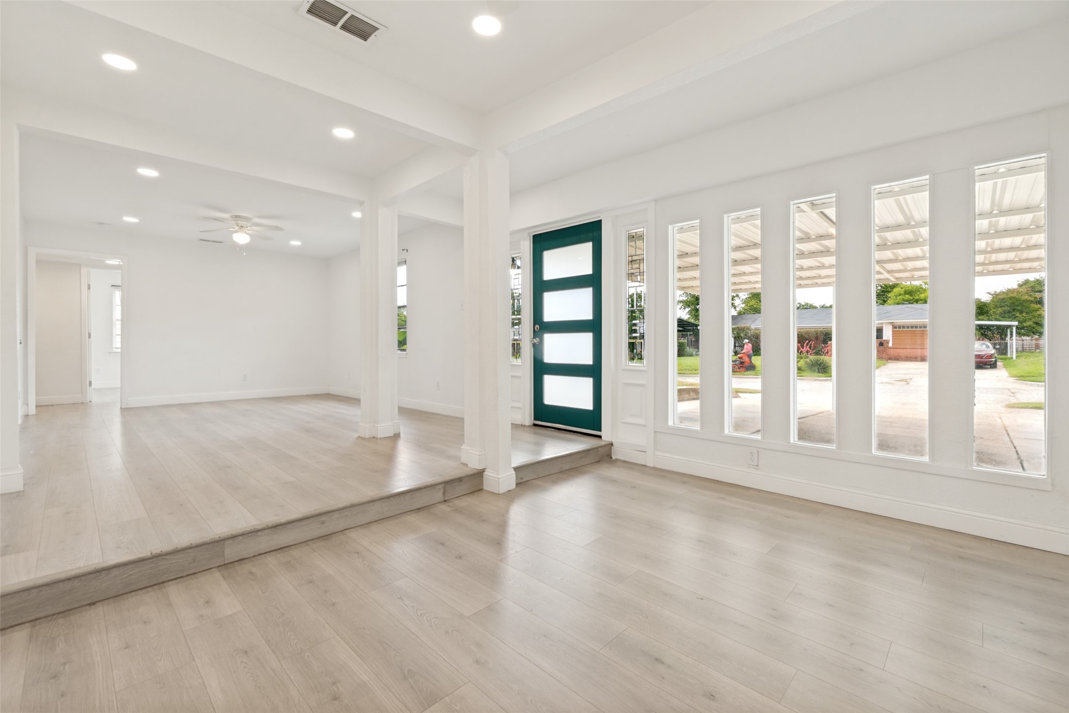 2711 San Diego Drive Dallas TX 75228