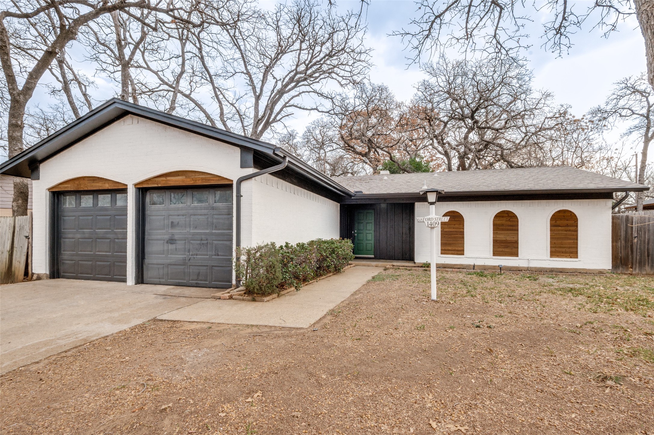 1409 Oxford Street Arlington TX 76013