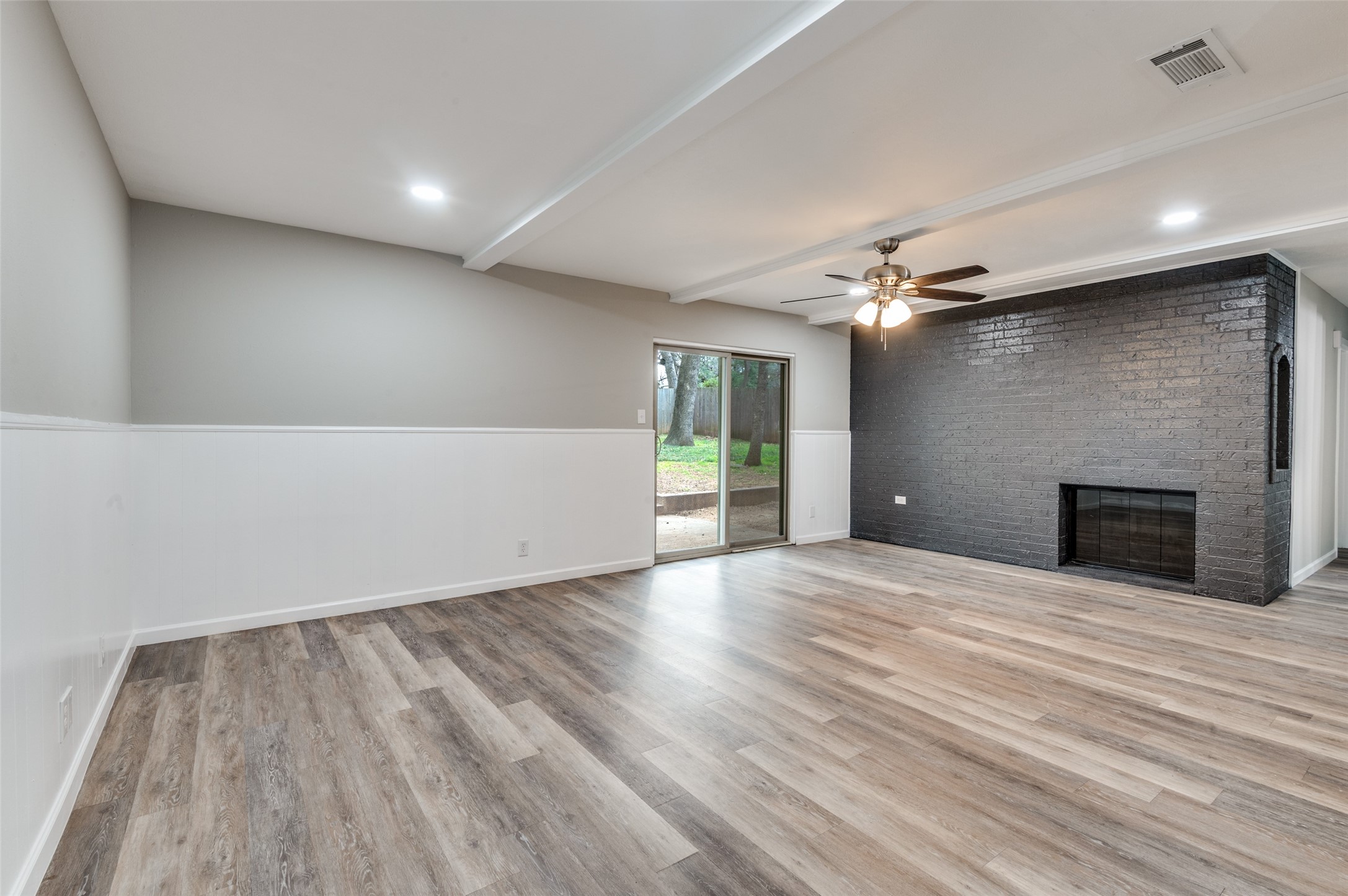 1409 Oxford Street Arlington TX 76013