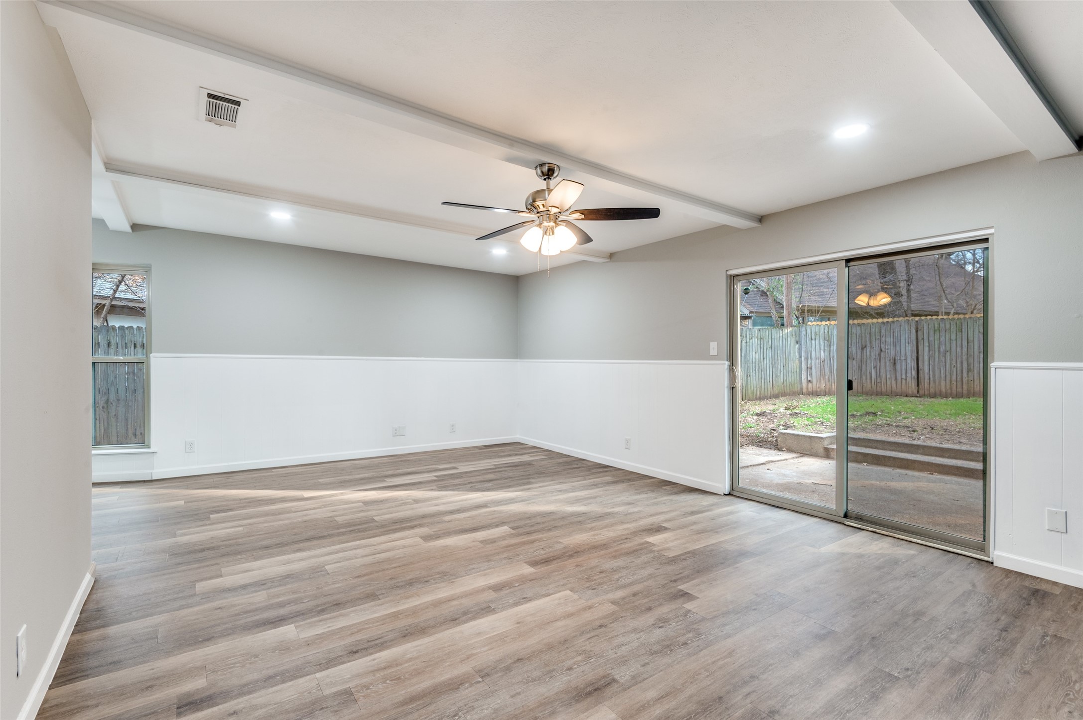 1409 Oxford Street Arlington TX 76013