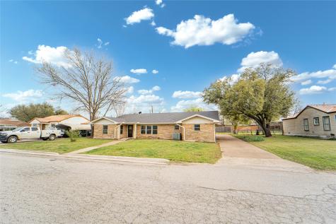 1405 W Wheeler Street Breckenridge TX 76424