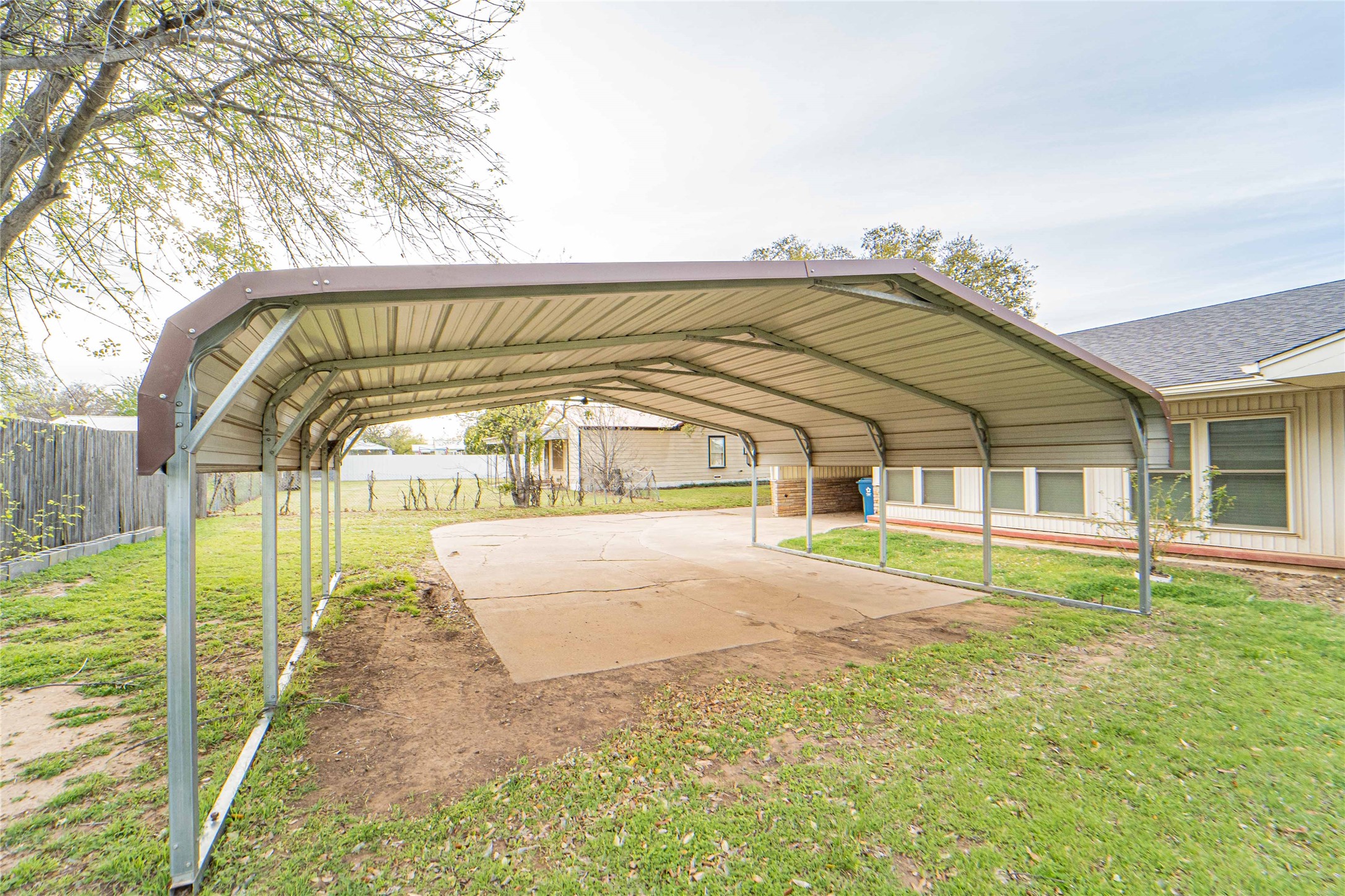 1405 W Wheeler Street Breckenridge TX 76424