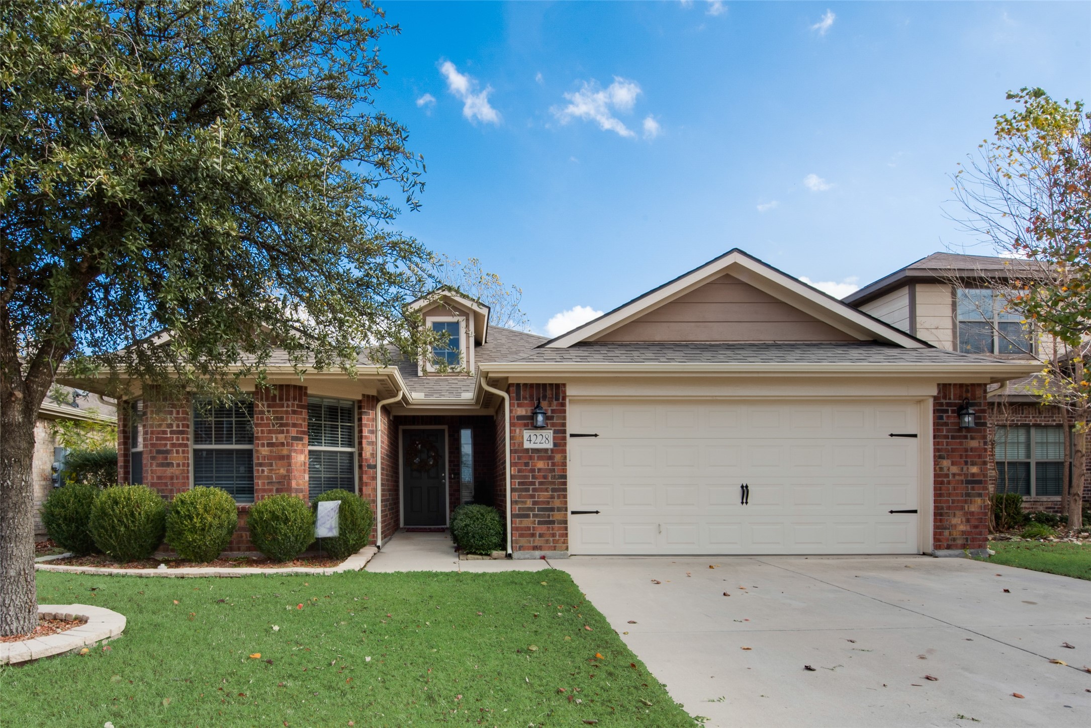 4228 Mantis Street Fort Worth TX 76106