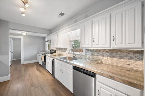 309 S Avenue B Wortham TX 76693