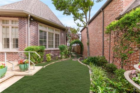 6907 Preston Glen Drive Dallas TX 75230