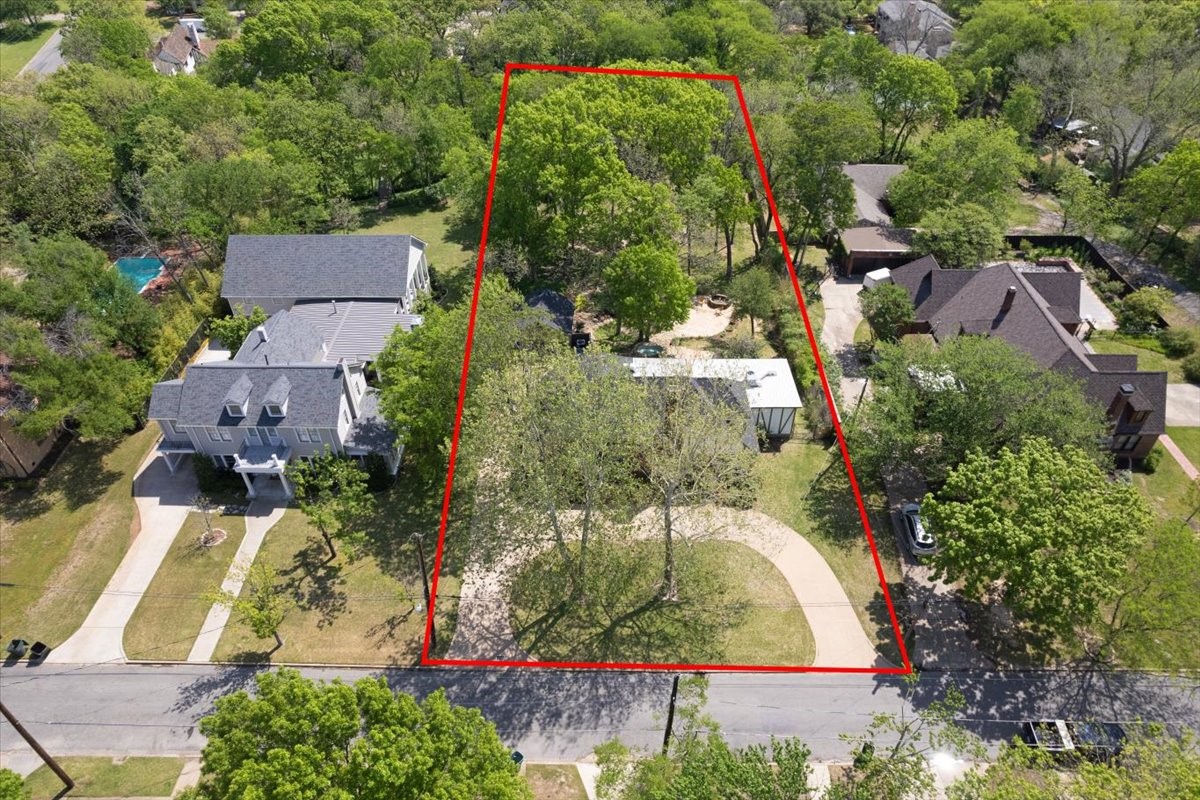 1307 N Hopson Street Sherman TX 75092