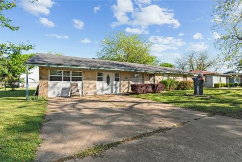 1306 Phillips Street Cleburne TX 76033