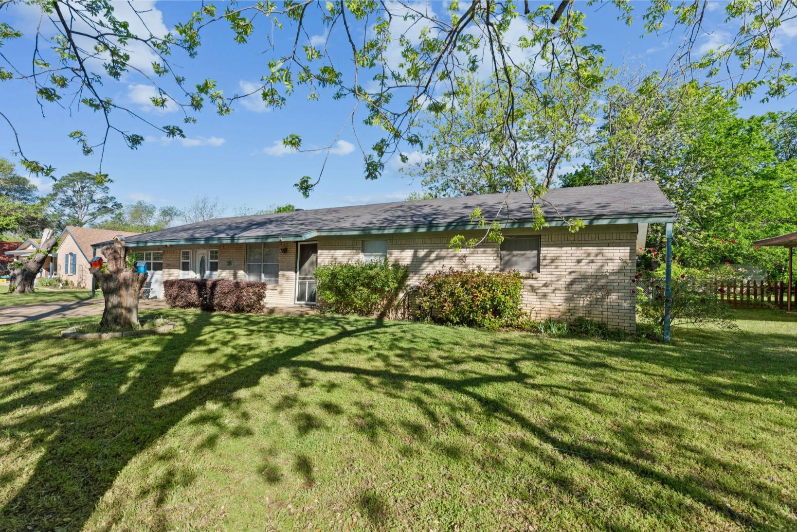 1306 Phillips Street Cleburne TX 76033