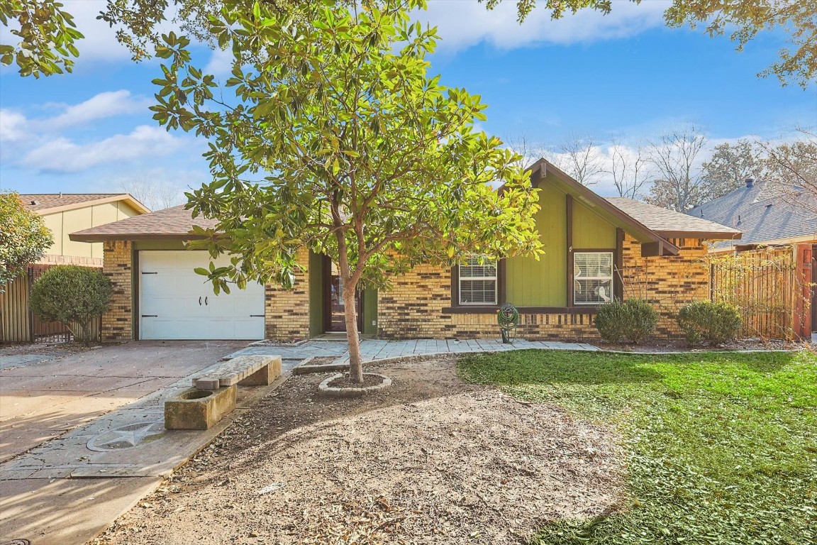 2613 Santa Anna Drive Grand Prairie TX 75052