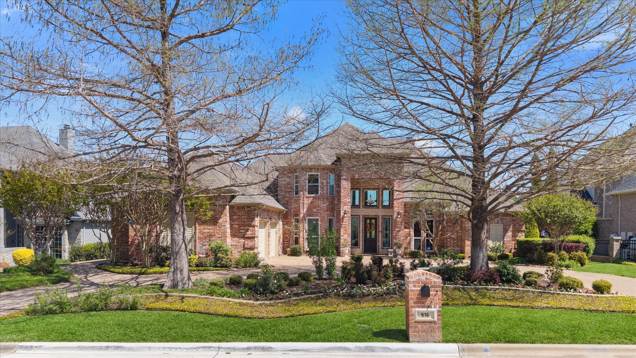 916 Amanda Drive Mansfield TX 76063