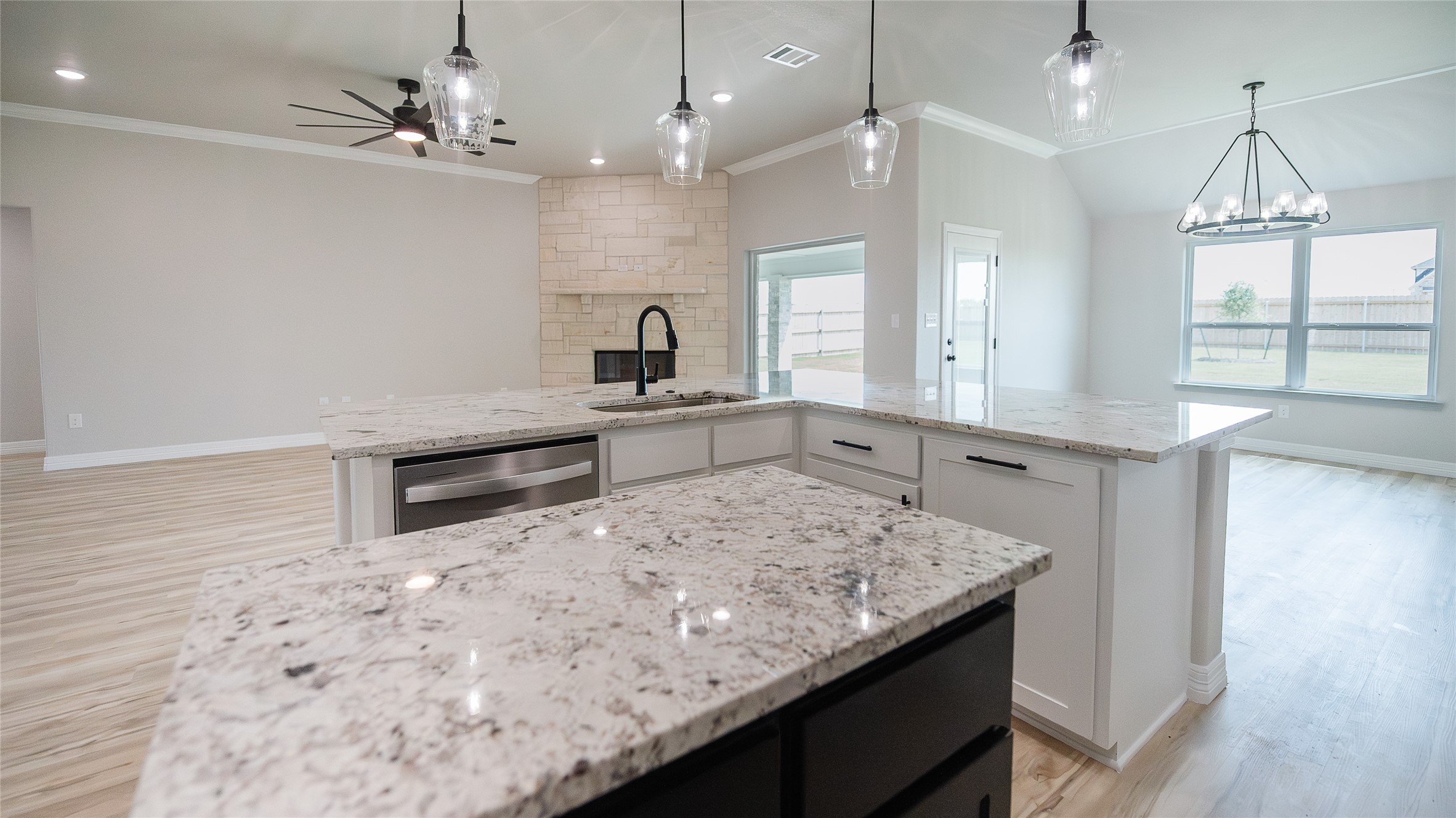 1404 Tahonta Drive Hewitt TX 76643
