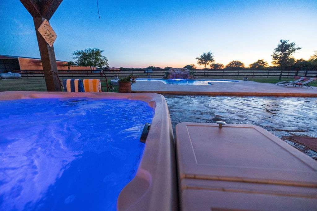 1125 County Road 230 Florence TX 76527
