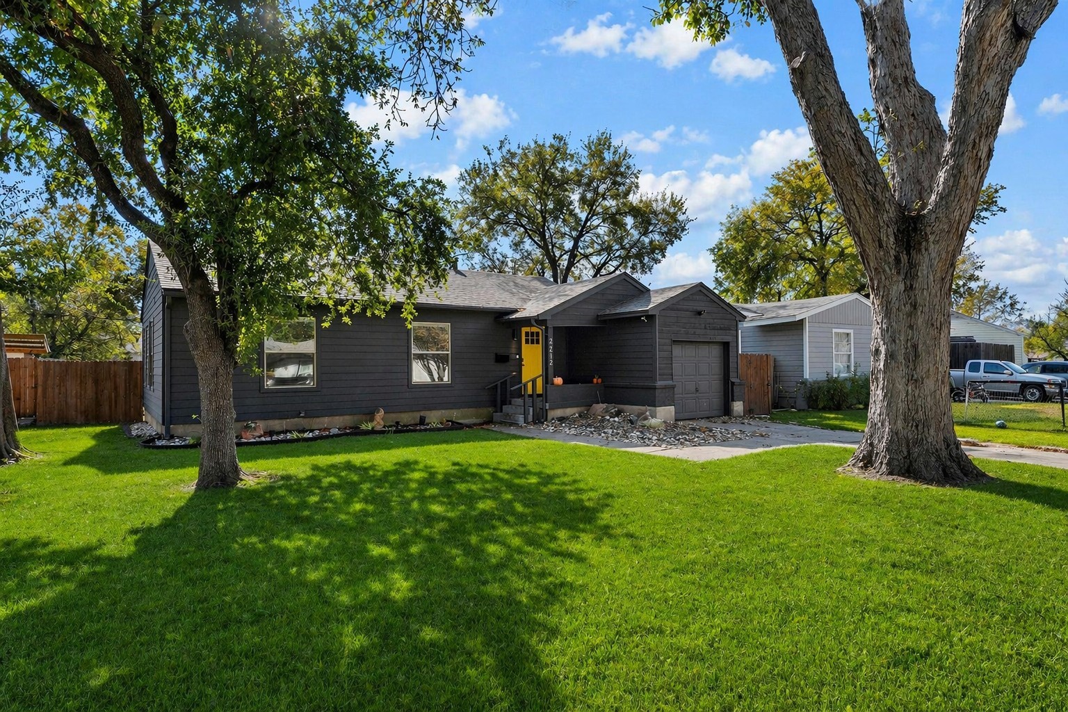 2212 Tealford Drive Dallas TX 75228