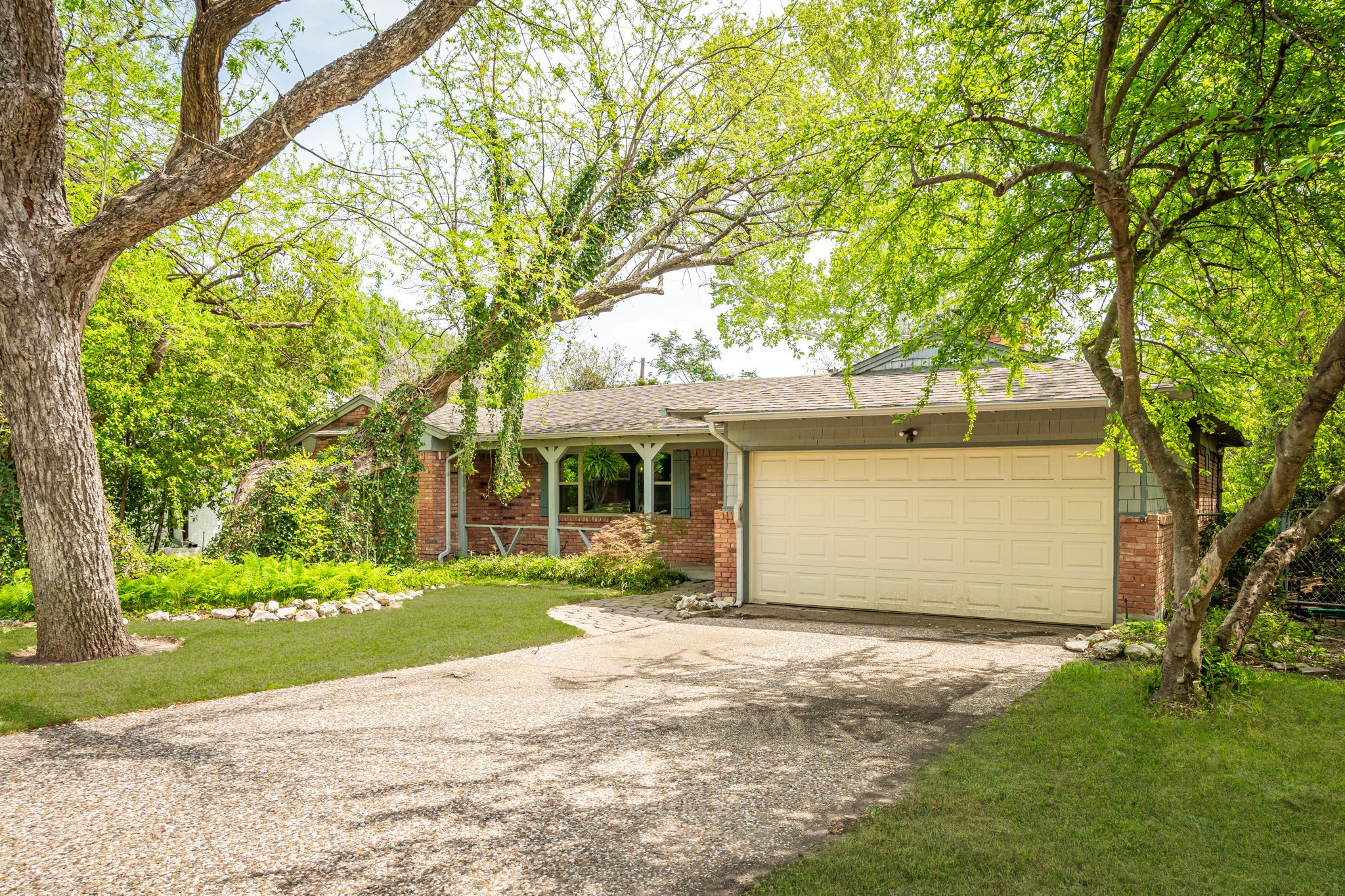 6516 Danbury Lane Dallas TX 75214