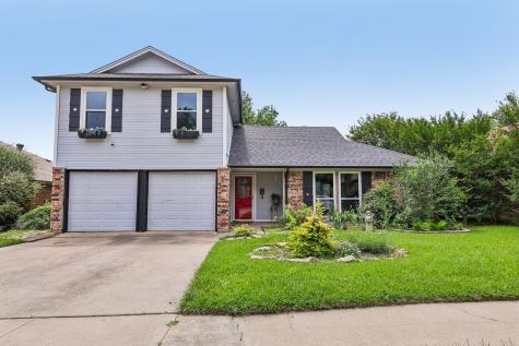 1105 Parkhill Avenue Saginaw TX 76179