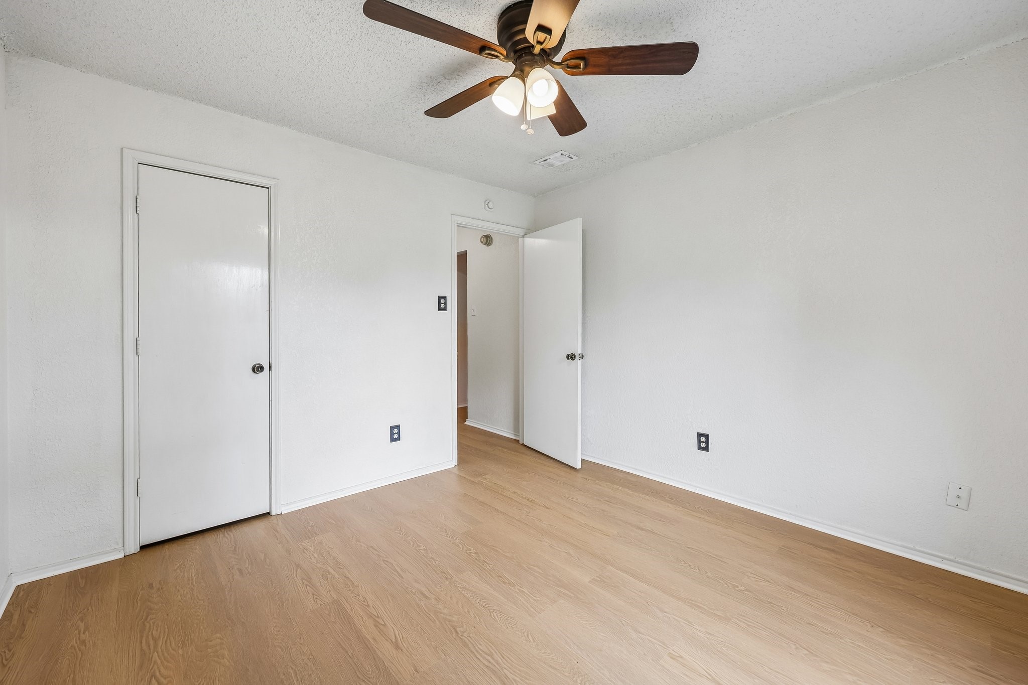 1105 Parkhill Avenue Saginaw TX 76179