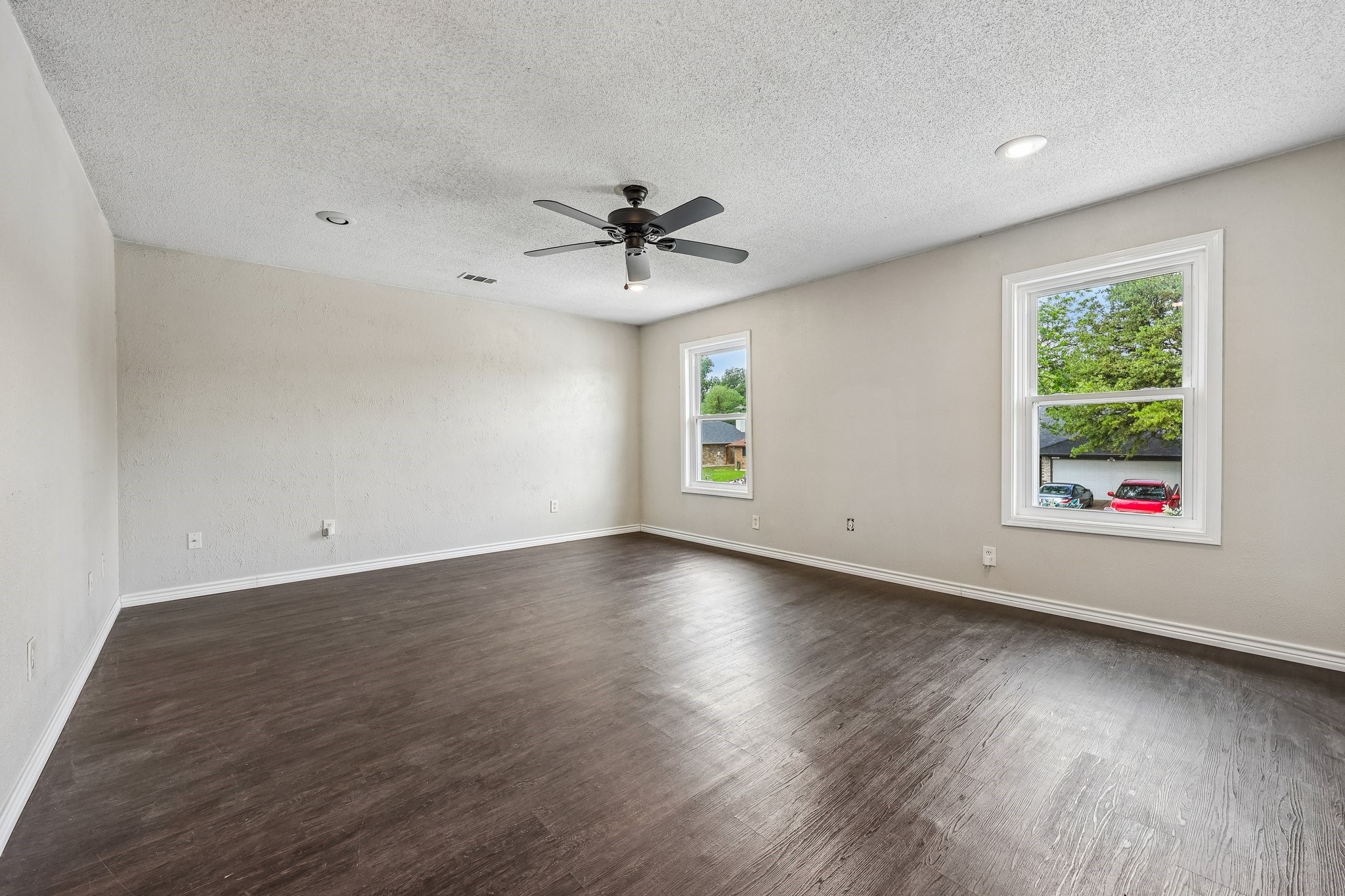 1105 Parkhill Avenue Saginaw TX 76179