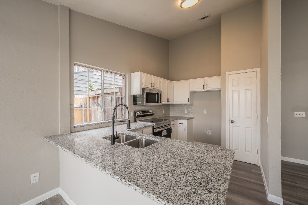 1548 High Pointe Lane Cedar Hill TX 75104