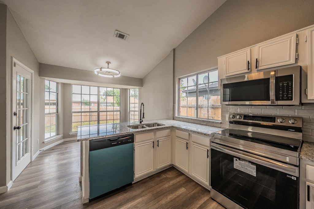 1548 High Pointe Lane Cedar Hill TX 75104