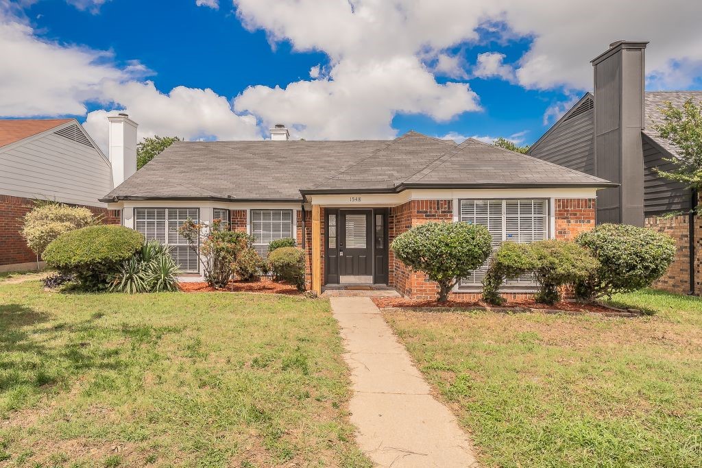 1548 High Pointe Lane Cedar Hill TX 75104