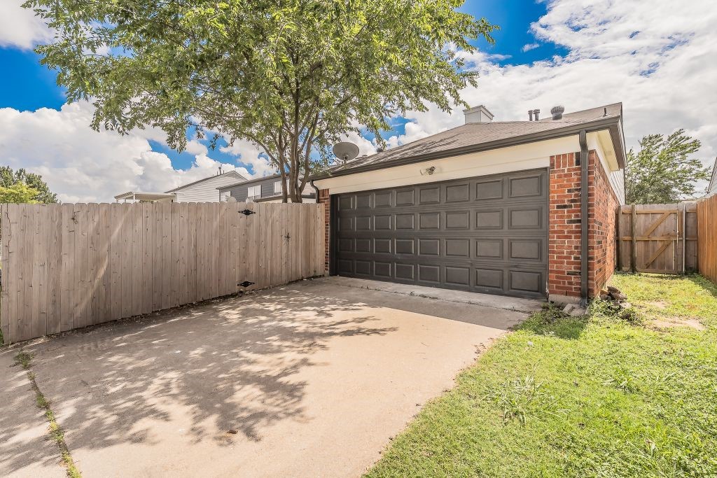 1548 High Pointe Lane Cedar Hill TX 75104