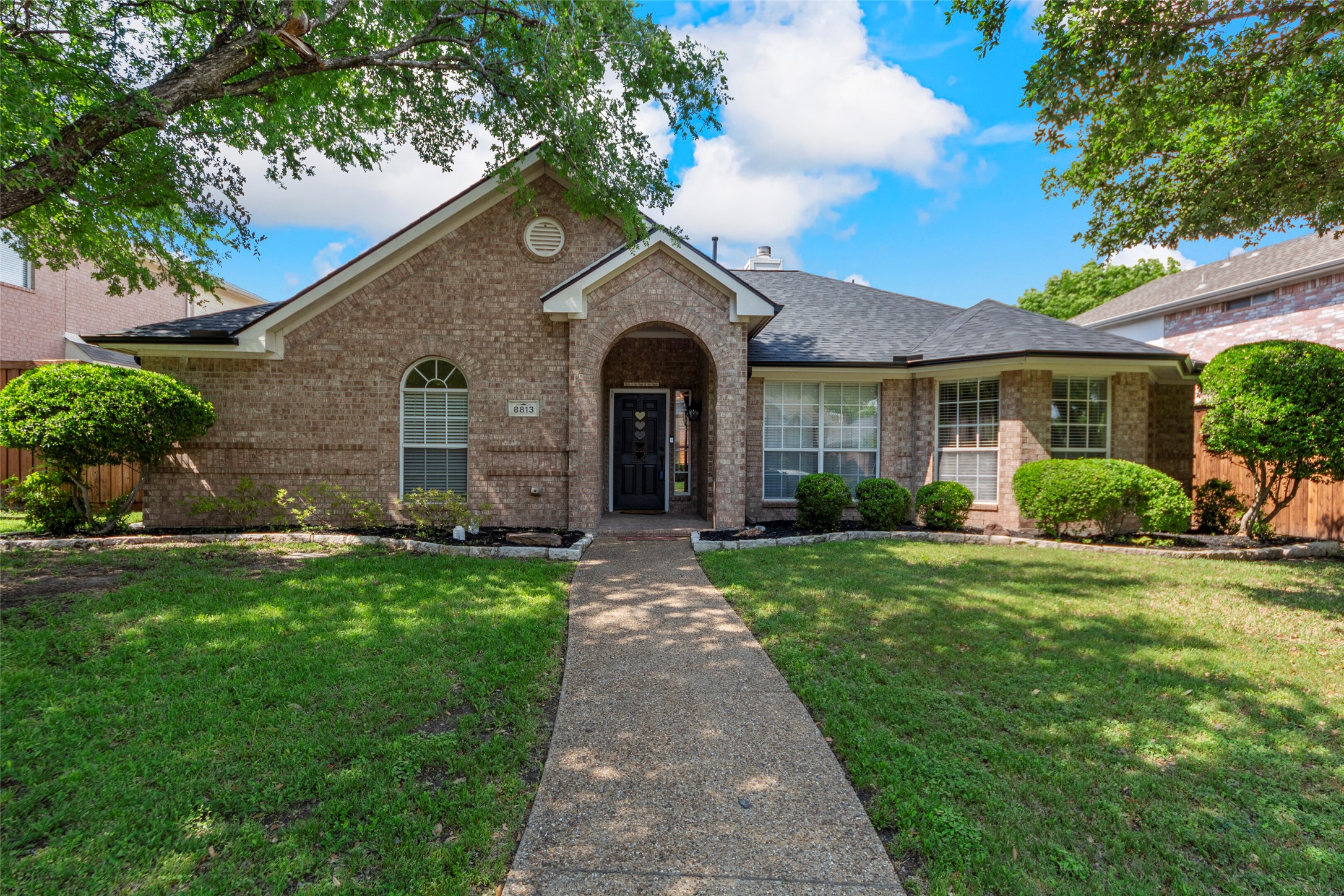 8813 Lakepointe Avenue Rowlett TX 75088