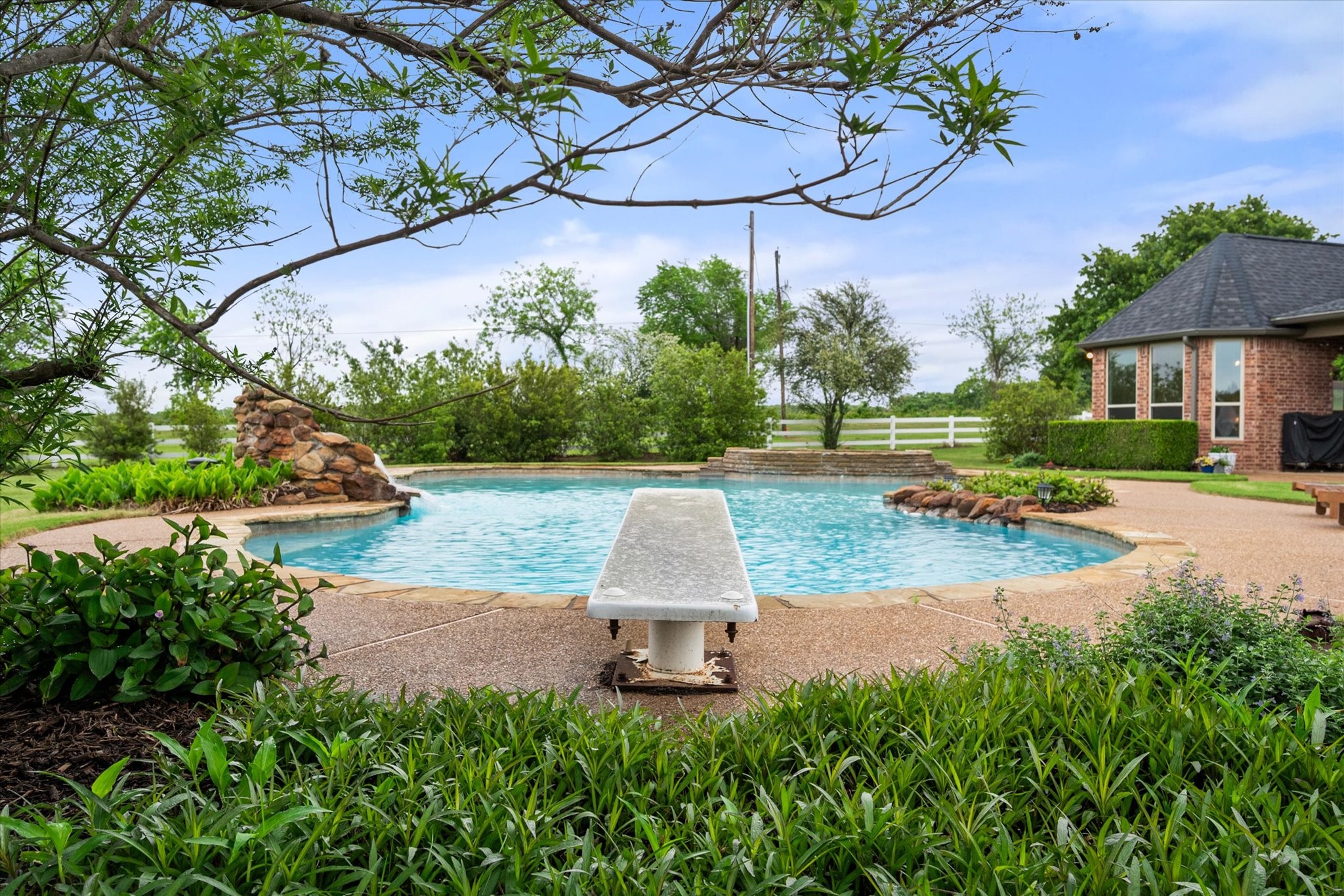 6400 Gehrig Circle Burleson TX 76028