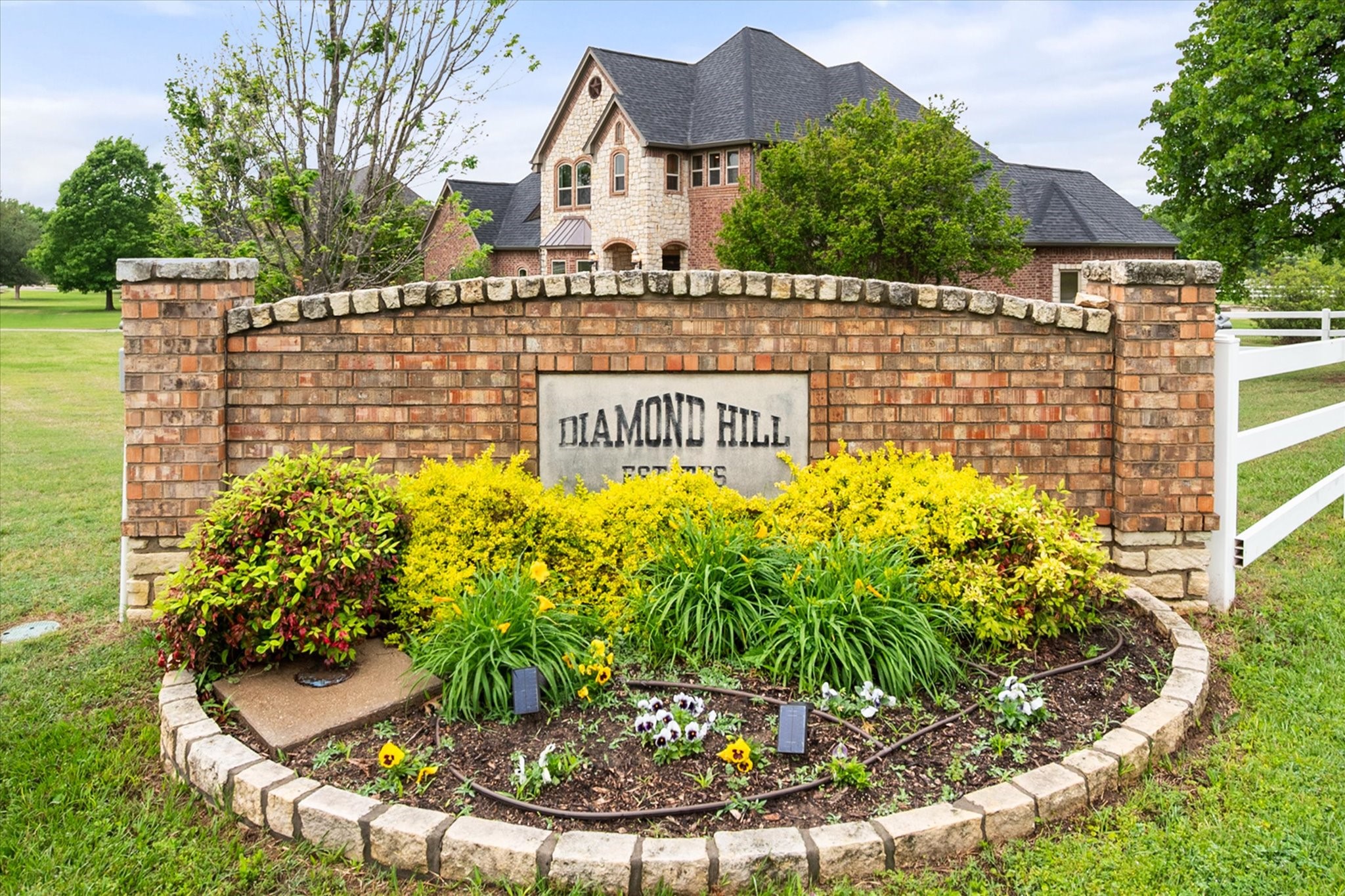 6400 Gehrig Circle Burleson TX 76028
