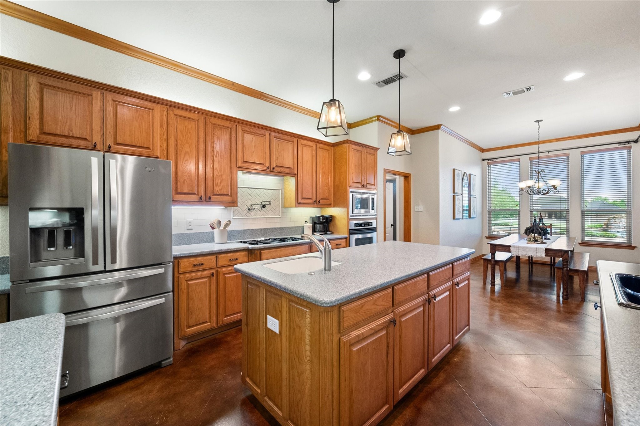 6400 Gehrig Circle Burleson TX 76028