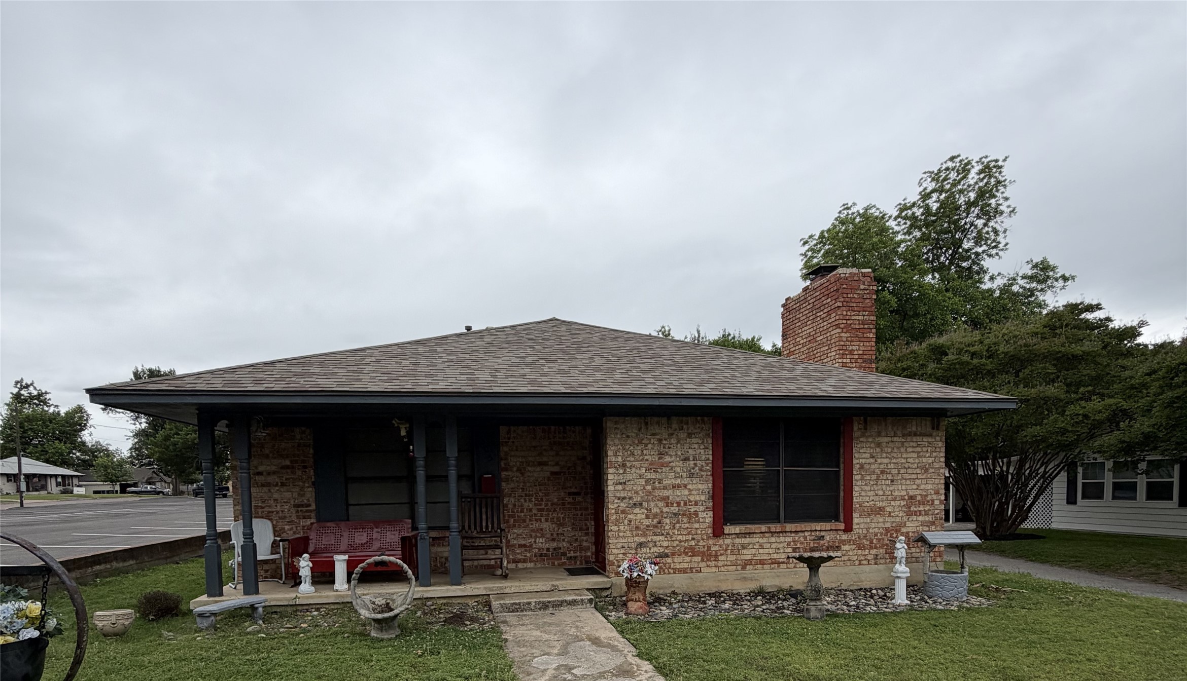 305 N Union Whitesboro TX 76273