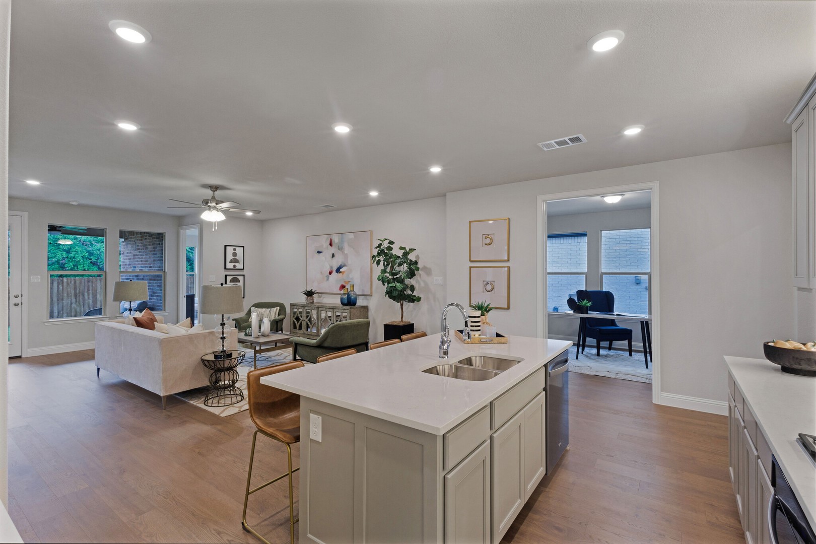 2908 Weslyan Oak Street Bedford TX 76021