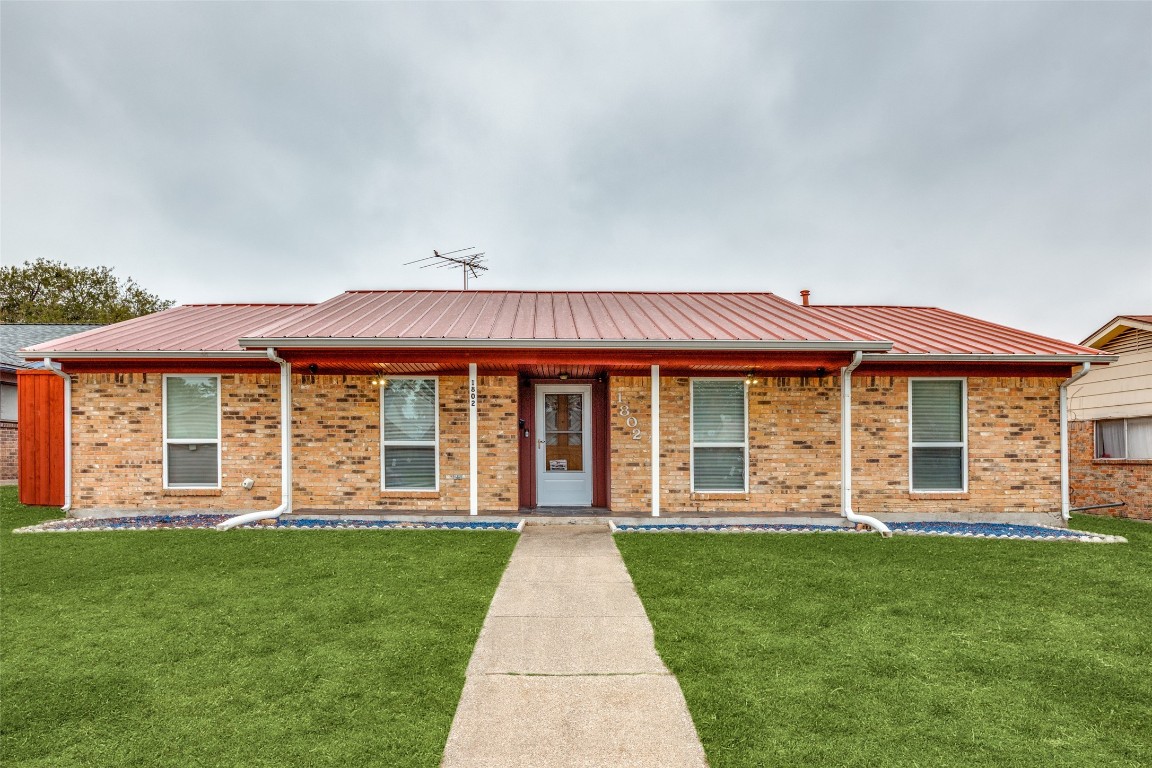 1802 Glouchester Drive Garland TX 75044