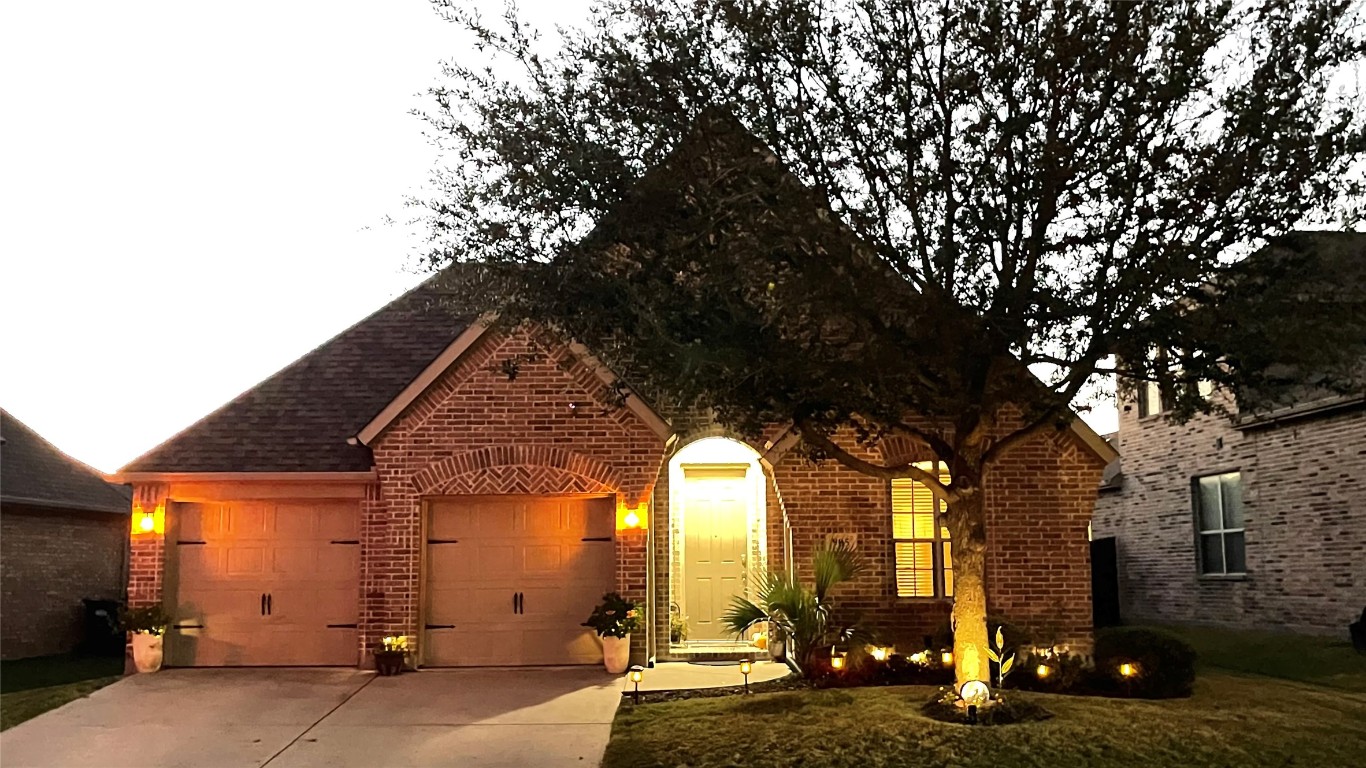 905 Honey Locust Drive Fate TX 75087
