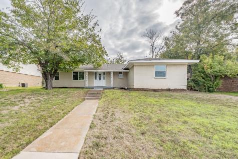 1805 Wellington Drive Grand Prairie TX 75051