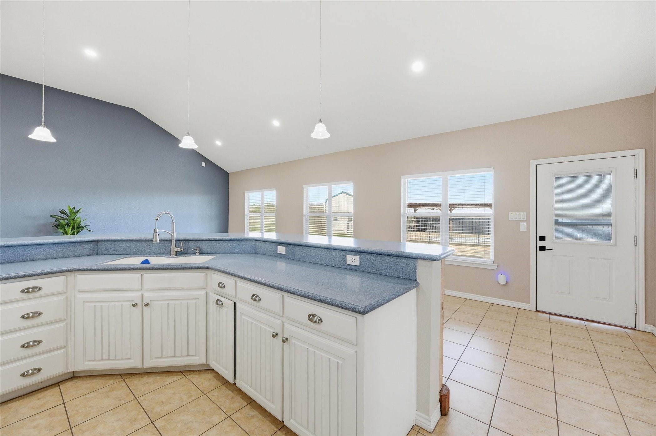 1616 Nash Howard Road Waxahachie TX 75165