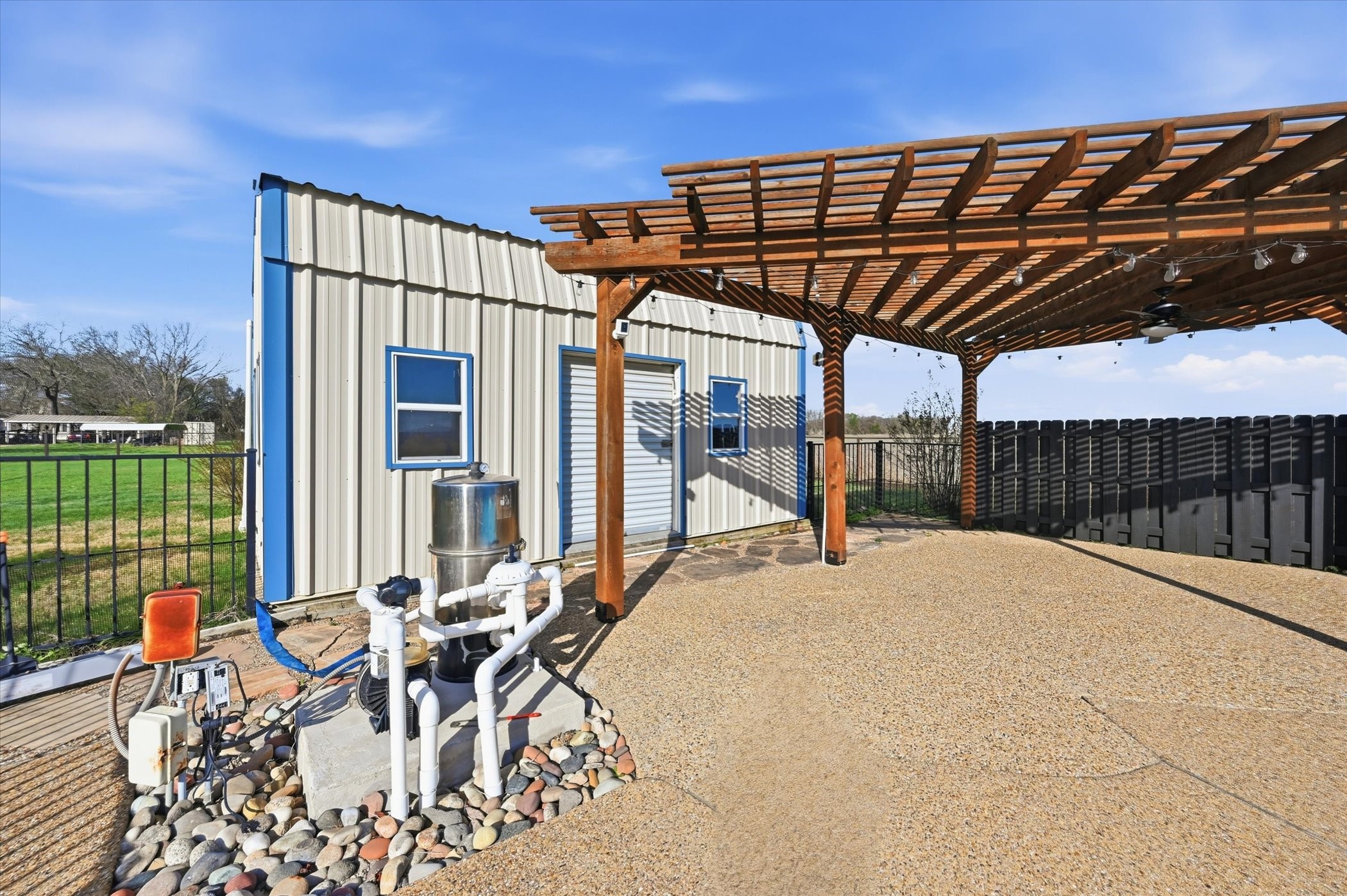 1616 Nash Howard Road Waxahachie TX 75165