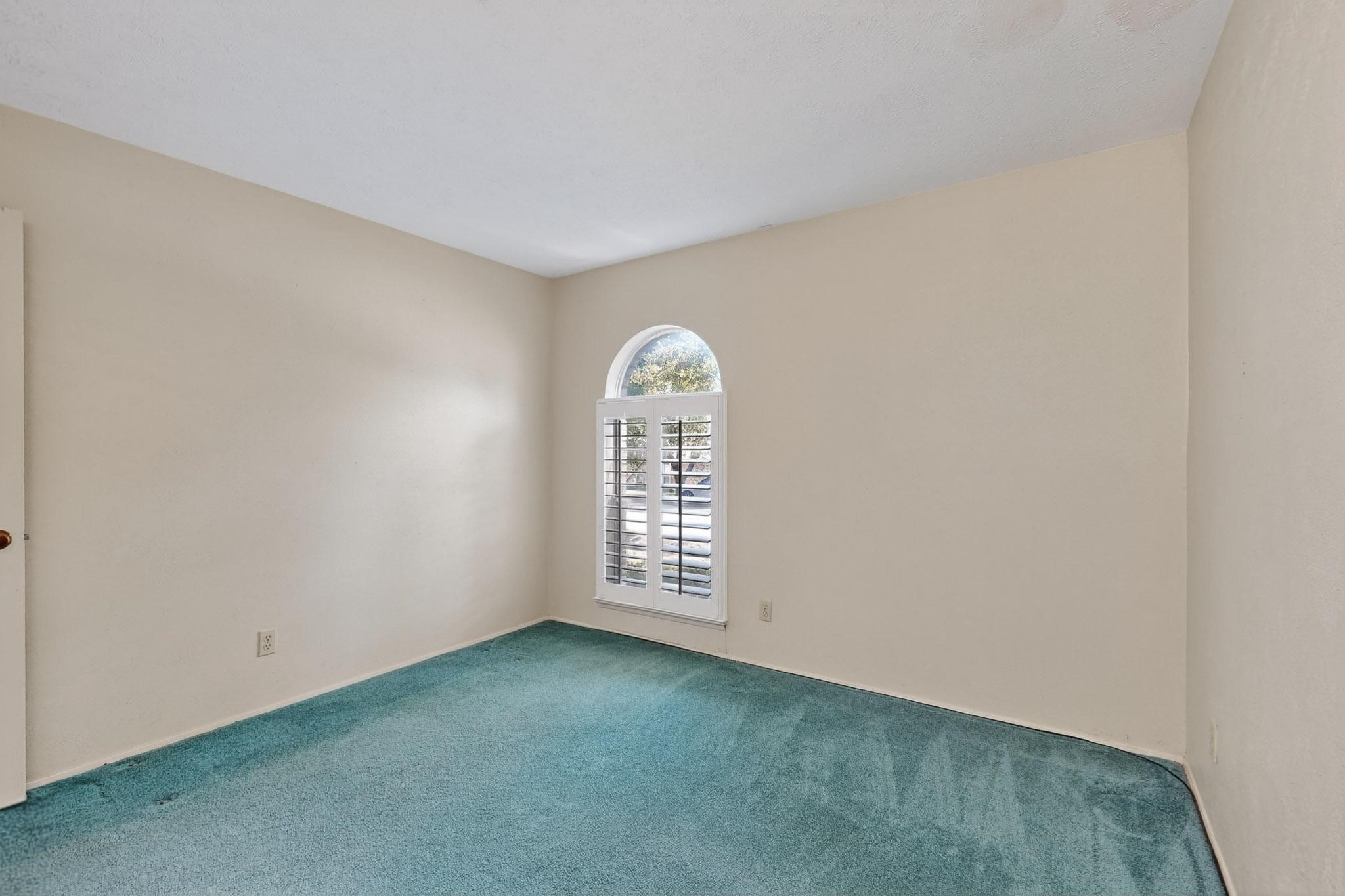 11033 Mccree Road Dallas TX 75238