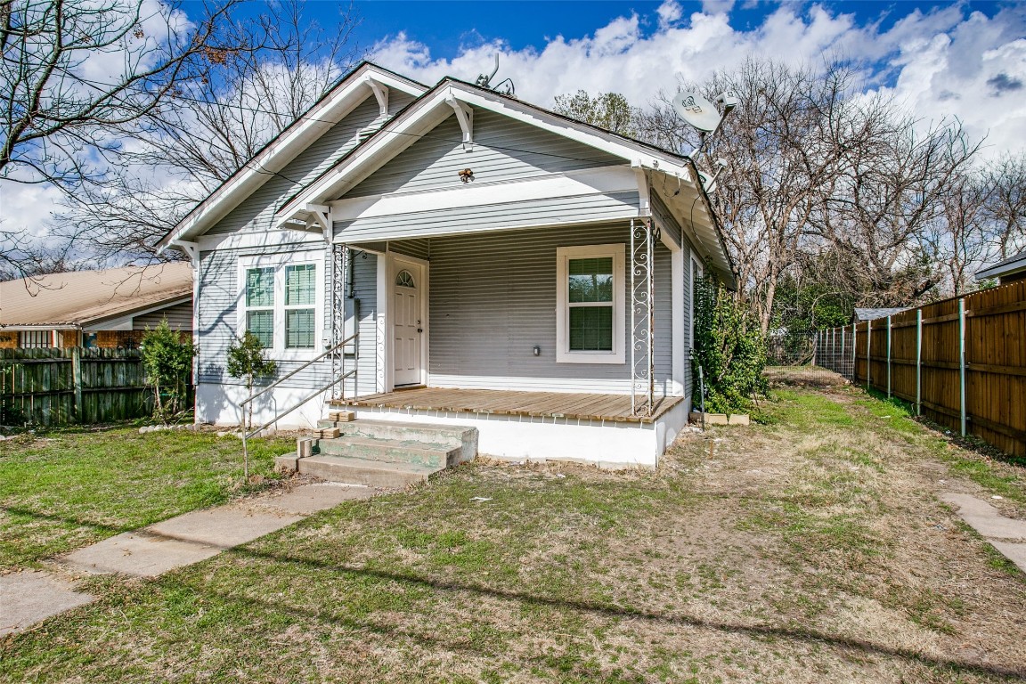 703 N Beaton Street Corsicana TX 75110