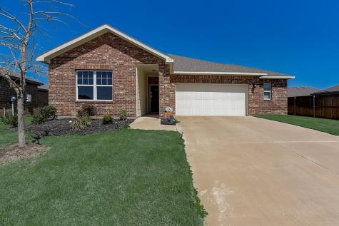 323 Gypsum Lane Glenn Heights TX 75154