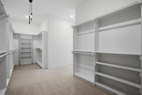 617 Parkview Avenue Dallas TX 75223