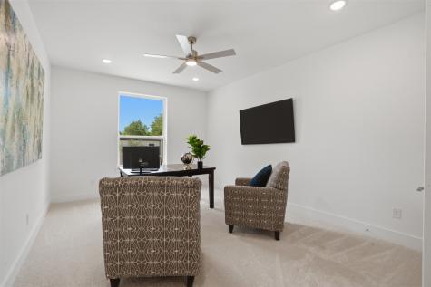 617 Parkview Avenue Dallas TX 75223