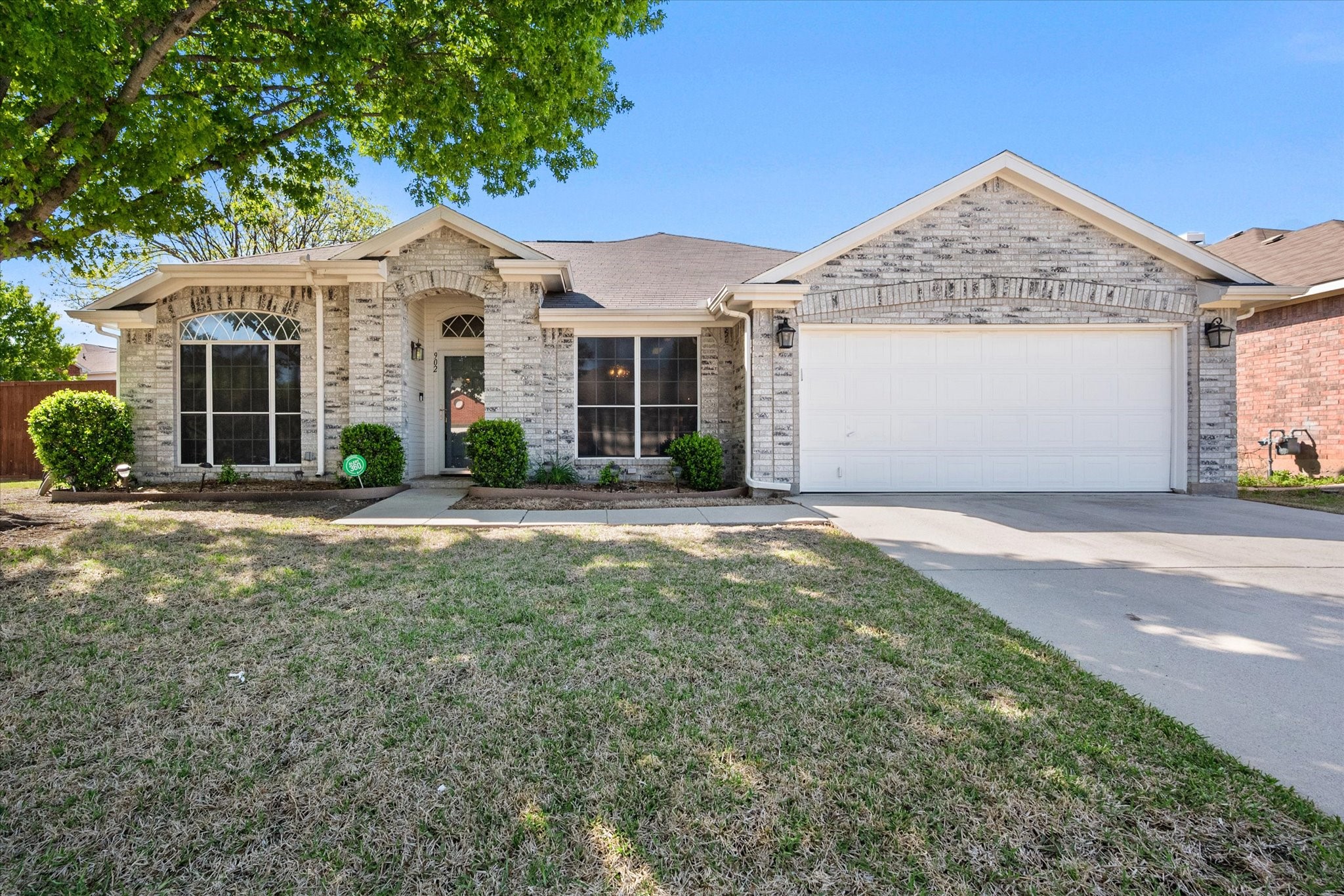 902 Bonanza Drive Arlington TX 76001
