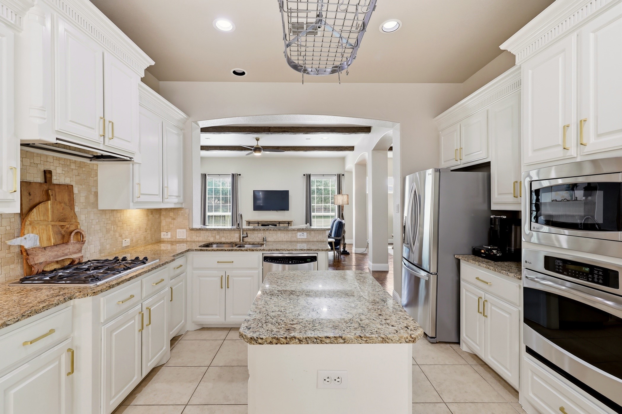 1616 Camino Lago Irving TX 75039