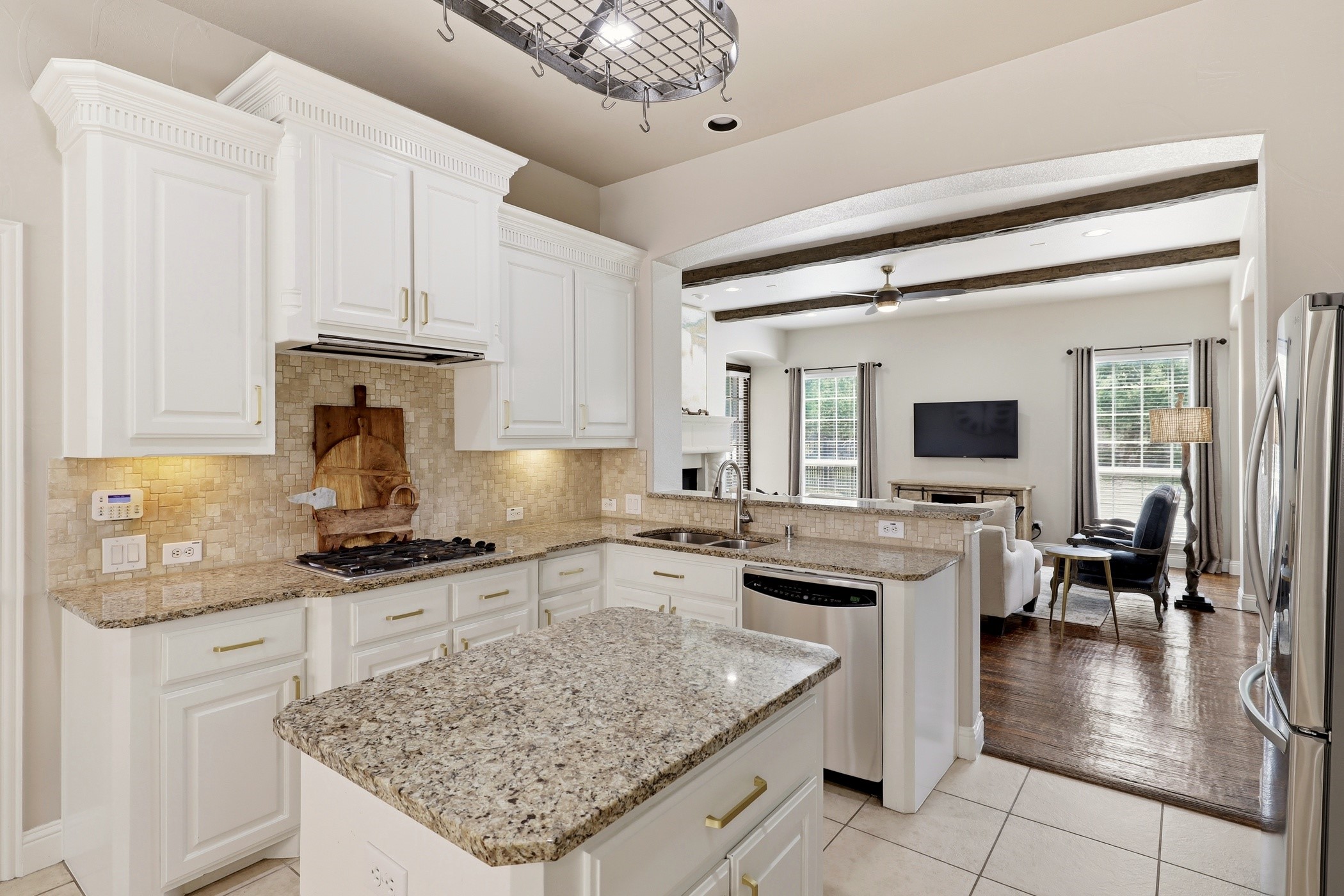 1616 Camino Lago Irving TX 75039